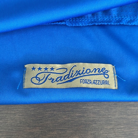 Italy Football Kit Jersey And Shorts. - Picture 13 of 16